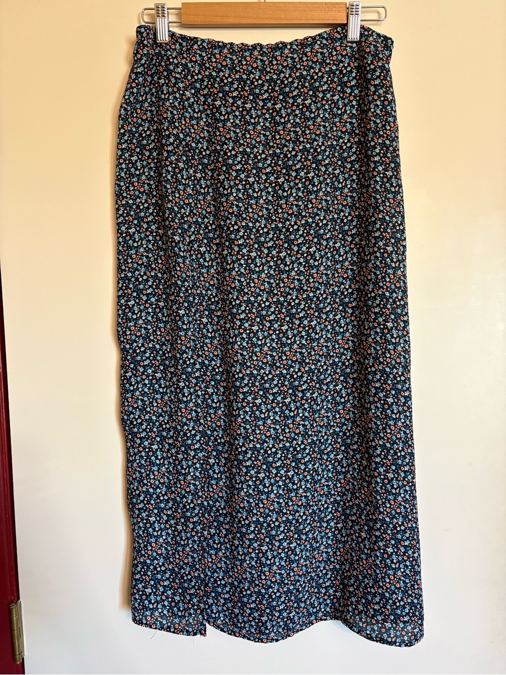 Good Luck Gem Floral Midi Skirt in Black with Blue & Coral Ditsy Print